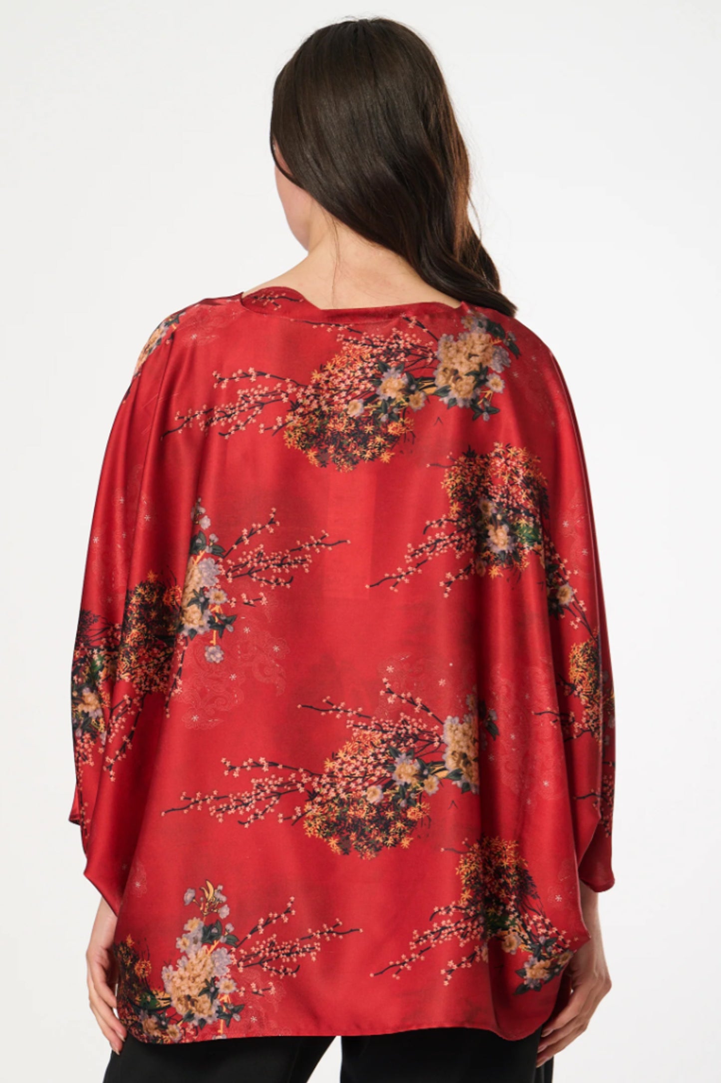 Satin Style Batwing One-Size Top with Oriental Print