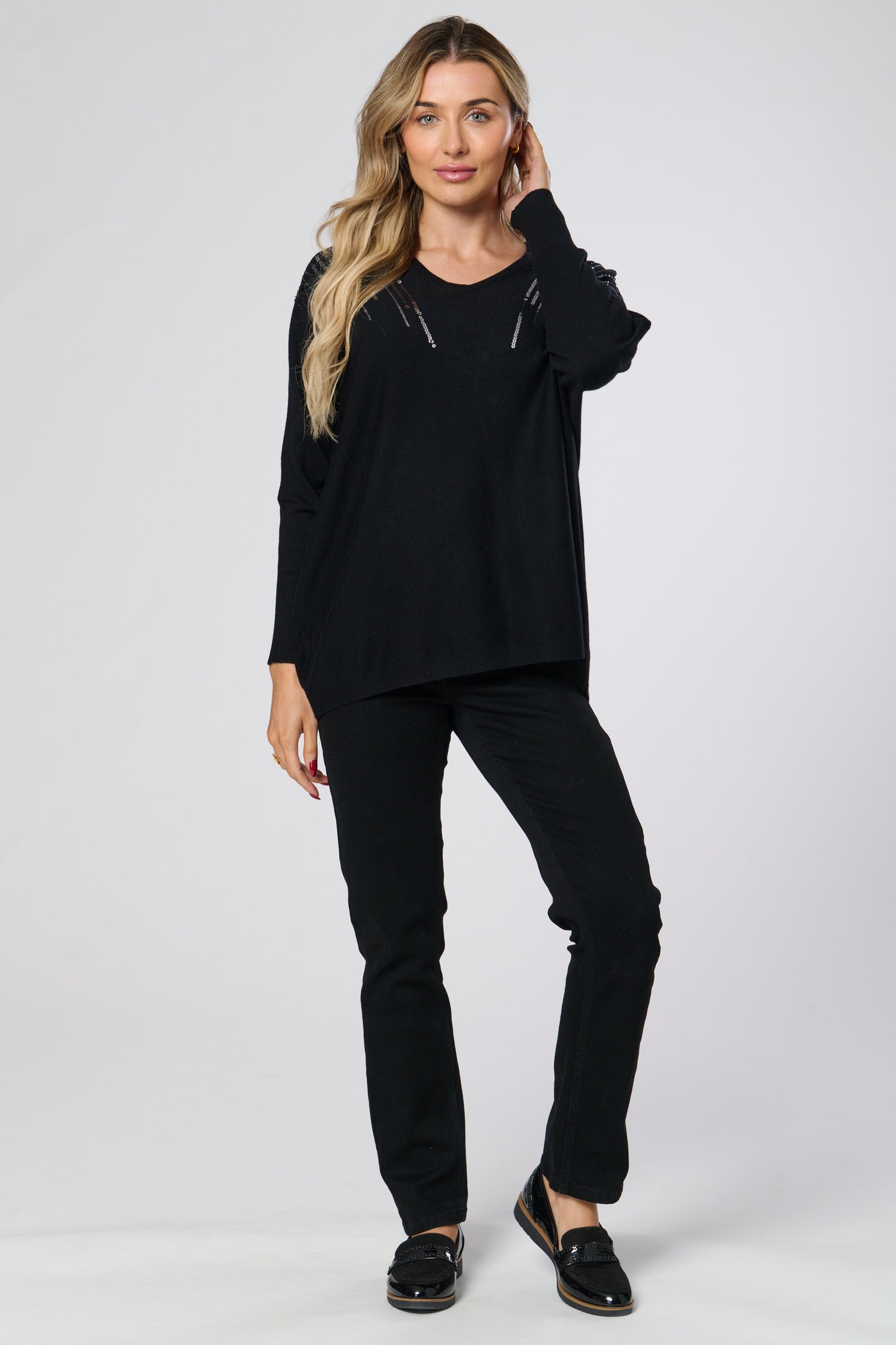 Sequin Embellished V-Neck Knitted Top
