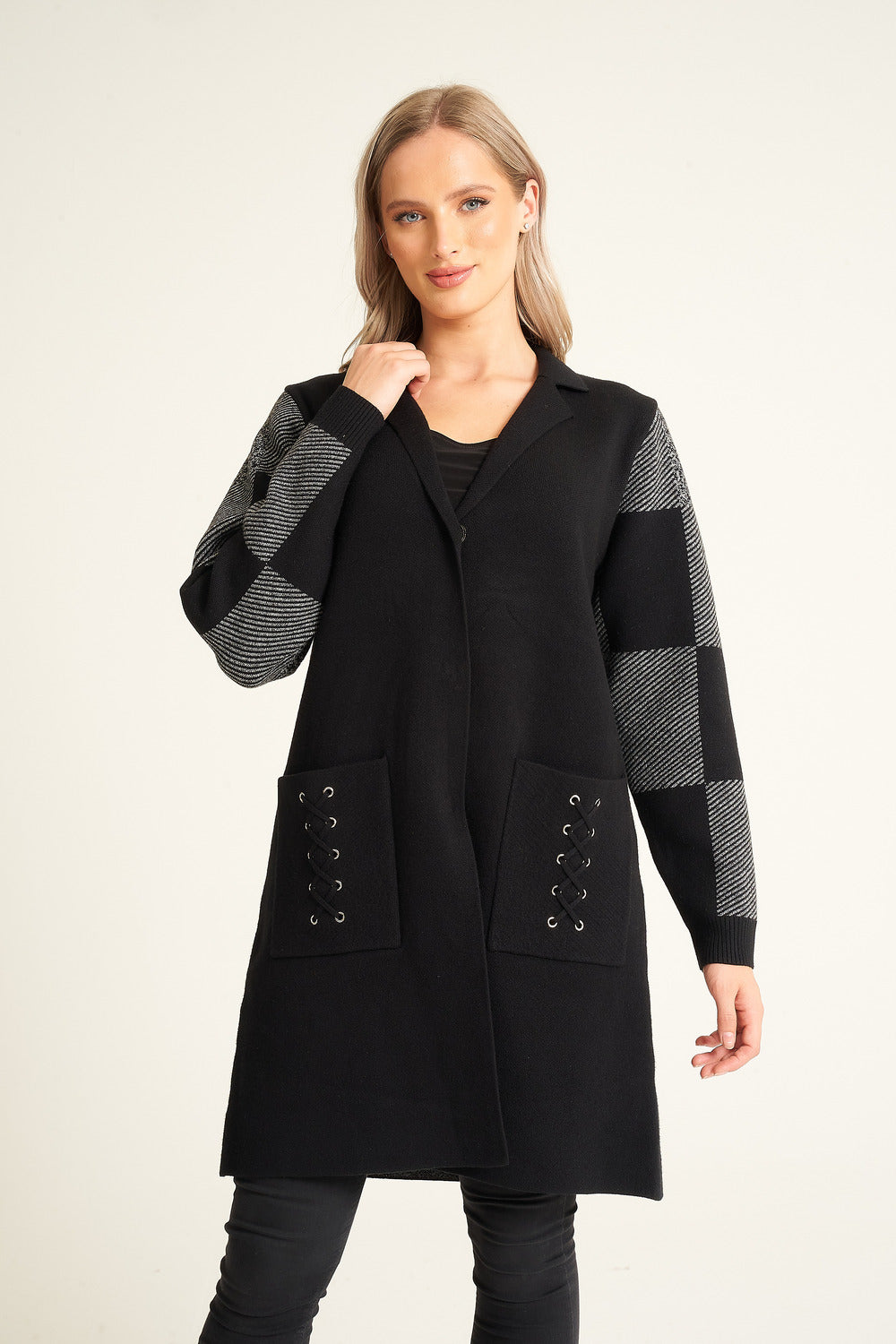 Mono Checkered Jacket with Pockets