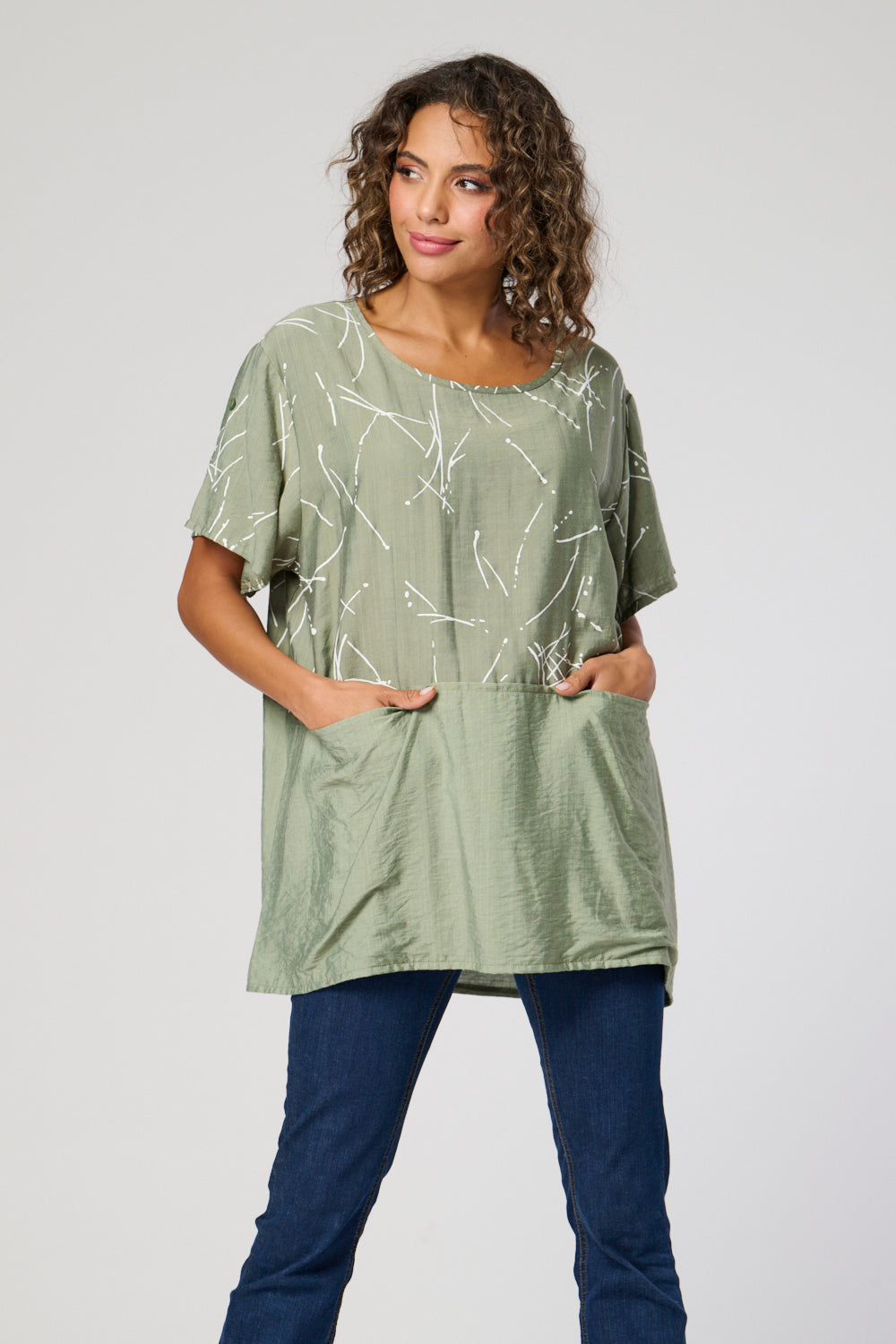 7925-A Printed oversized Top with short ruched sleeves (Wholesale Pack Of 7) Pre-Order