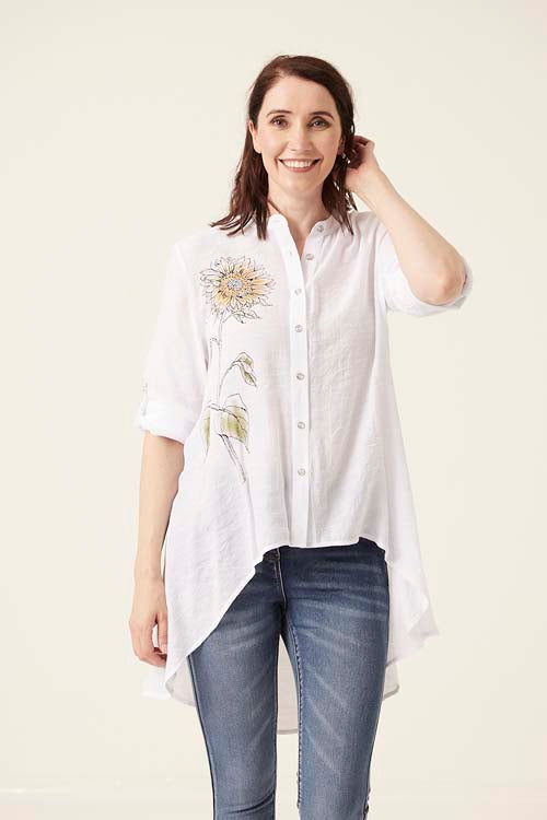 7503-A Dip back, ruched sleeve shirt with floral motif (Wholesale Pack Of 7) Pre-Order