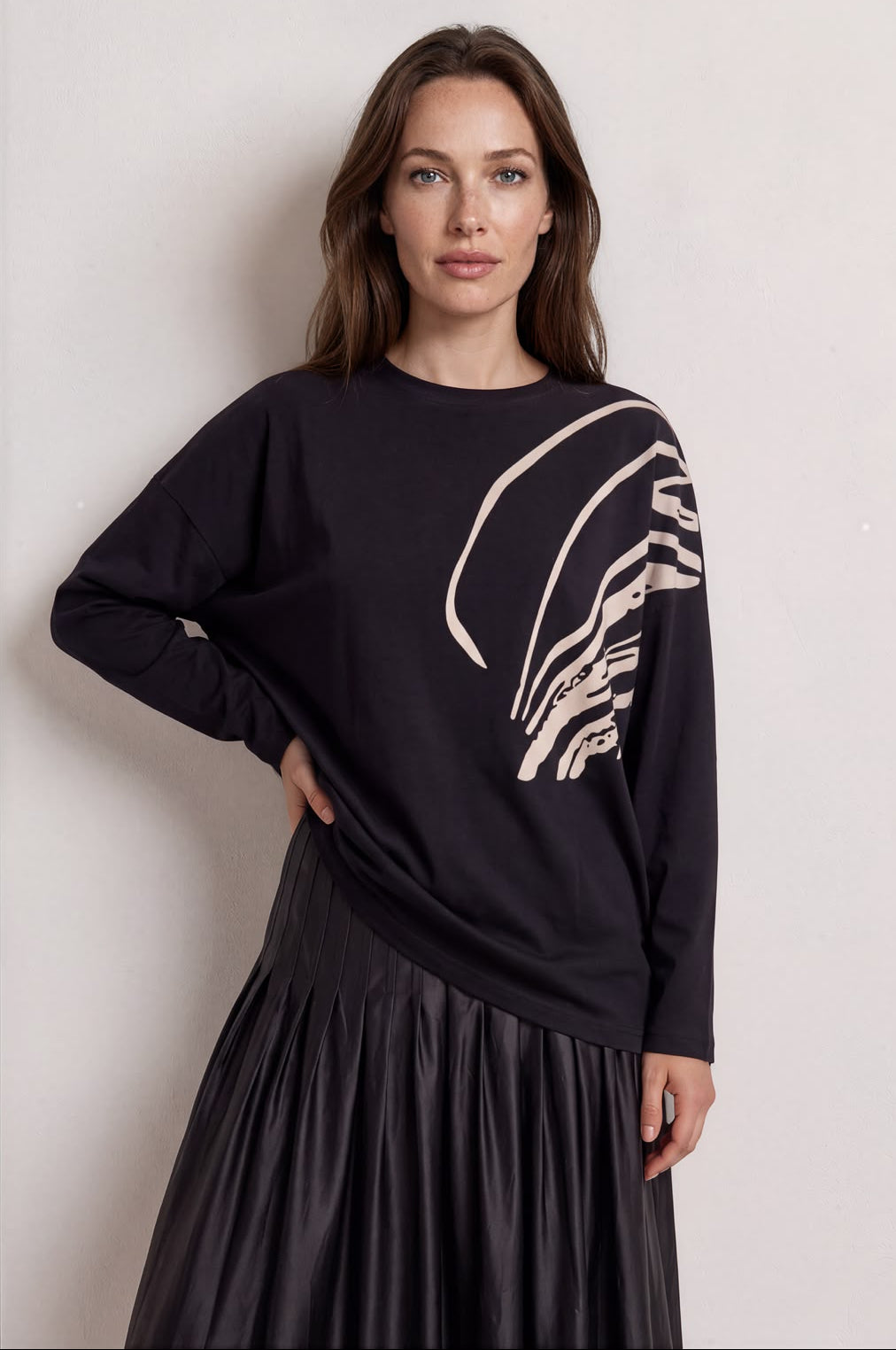 Abstract Graphic Print Long Sleeve Top