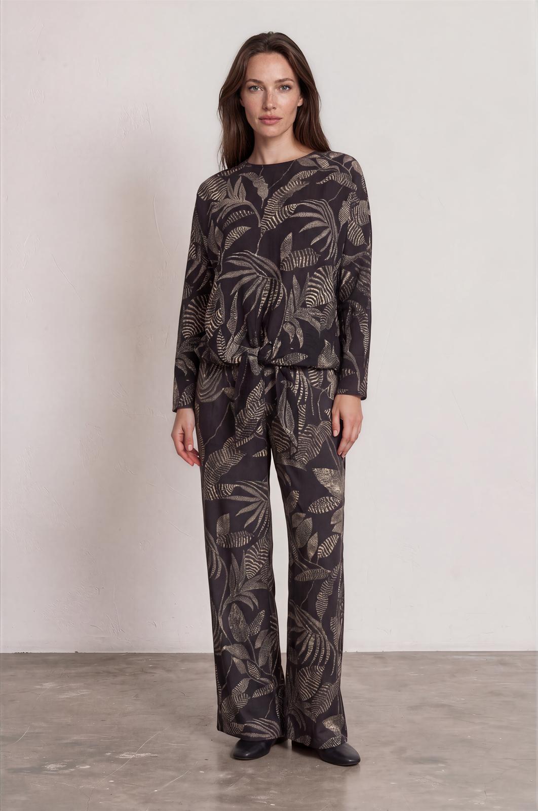 Textured Palm Print Front-Tie Top £8.95