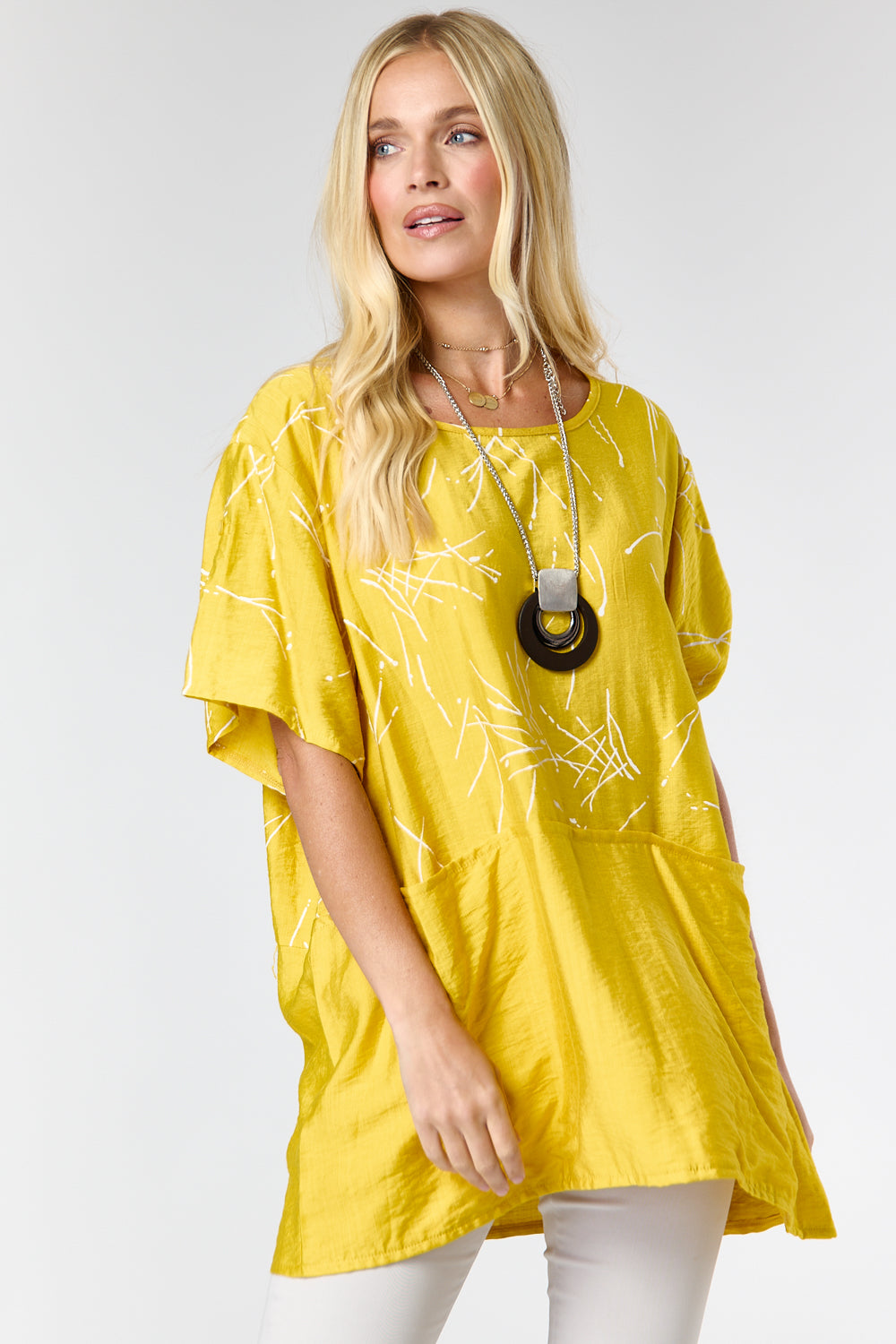 7925-A Printed oversized Top with short ruched sleeves (Wholesale Pack Of 7) Pre-Order